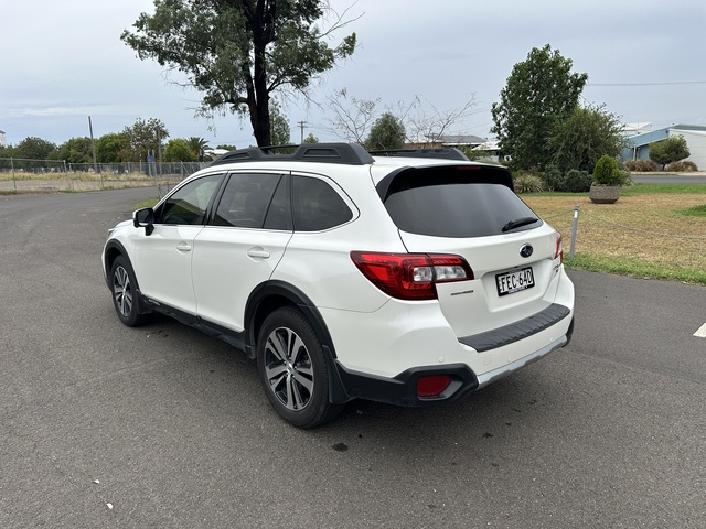 2018 SUBARU OUTBACK - Image 5