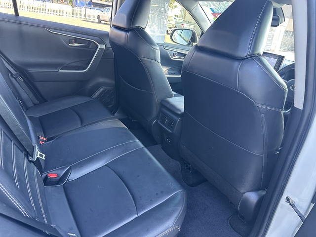 2020 Toyota Rav4 Hybrid - Image 3