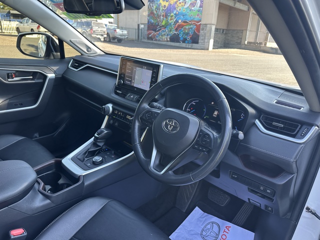 2020 Toyota Rav4 Hybrid - Image 5