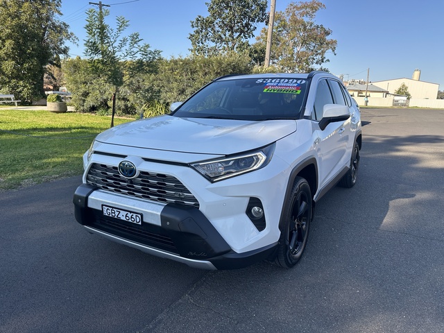 2020 Toyota Rav4 Hybrid - Image 10