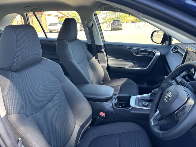 2025 Toyota Rav4 Hybrid - Image 2