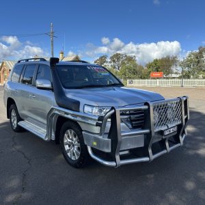 2020 Toyota Landcruiser