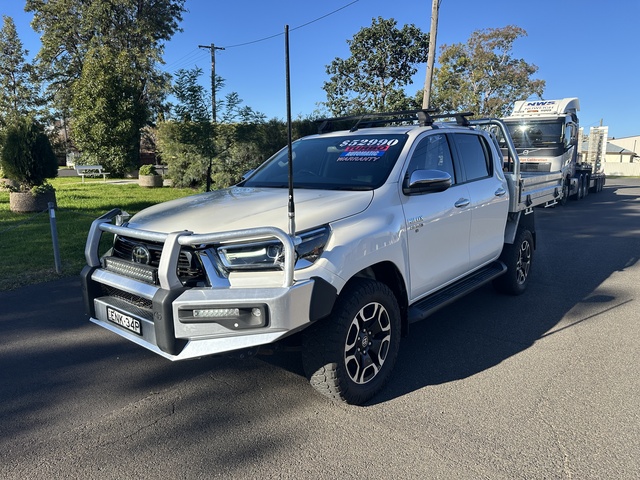 2021 Toyota Hilux - Image 3