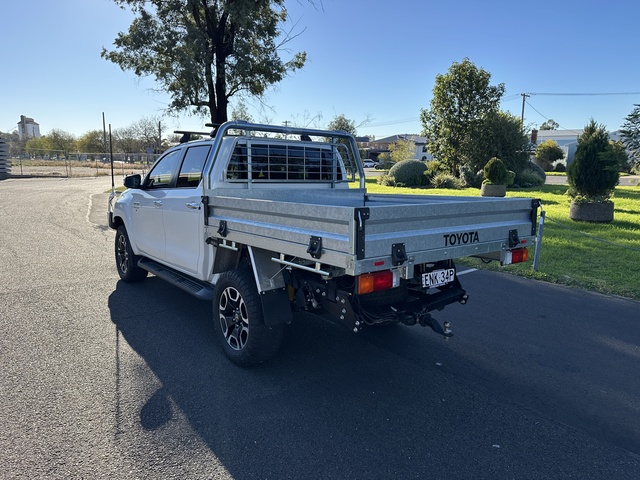 2021 Toyota Hilux - Image 4