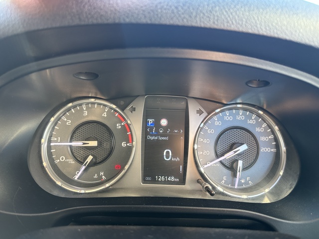 2021 Toyota Hilux - Image 9