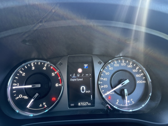 2021 Toyota Hilux - Image 4