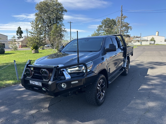 2021 Toyota Hilux - Image 8