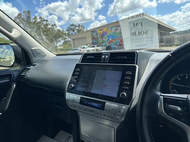 2022 Toyota Prado - Image 15