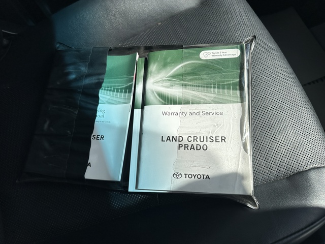 2022 Toyota Prado - Image 17