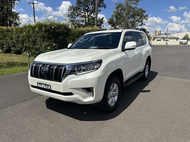 2022 Toyota Prado - Image 2