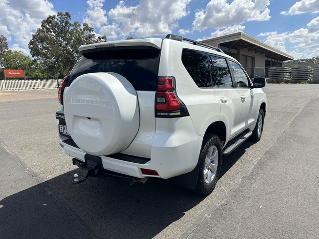 2022 Toyota Prado - Image 4